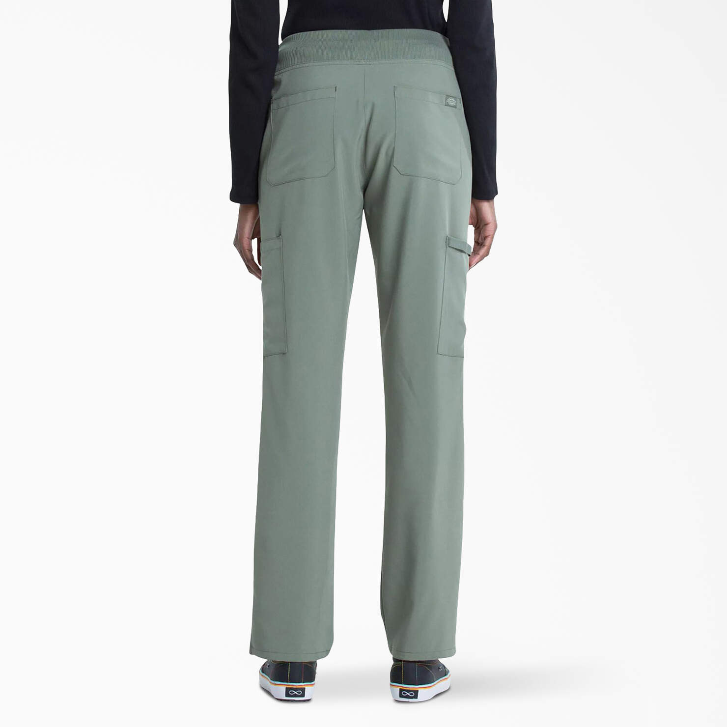 شلوار اسکراب زنانه مدل EDS Essentials برند Dickies 2 شلوار اسکراب زنانه مدل DK005 – سری EDS Essentials