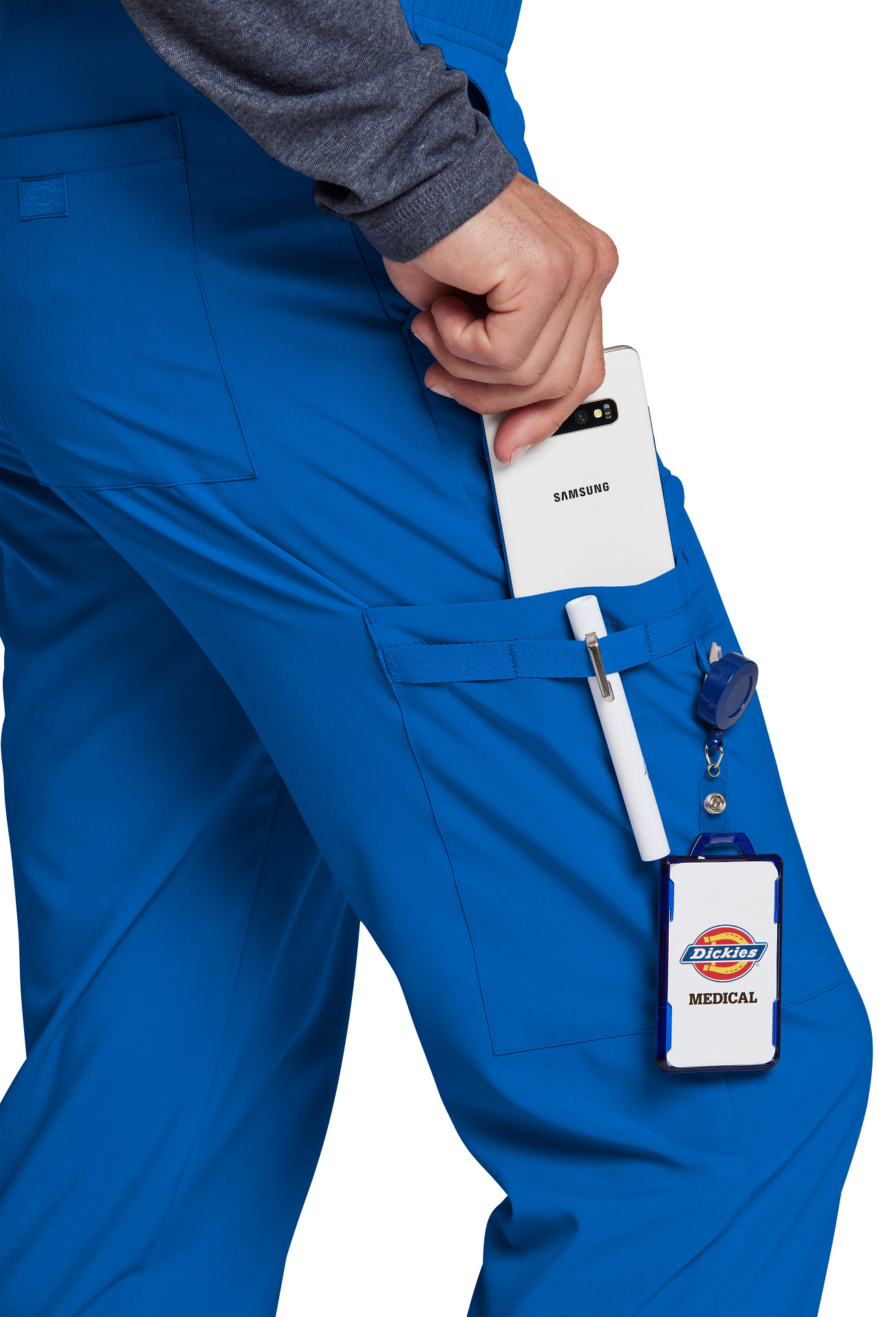 شلوار اسکراب پزشکی Unisex مدل EDS Essentials برند Dickies 4 شلوار اسکراب پزشکی Unisex مدل EDS Essentials برند Dickies رنگ ابی رویال